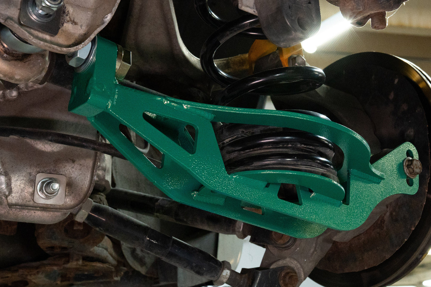 Nissan 350Z/G35/370Z/G37 Rear Mid Link (Spring Arm)